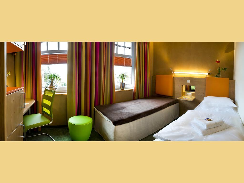 Sonn'Idyll Hotel & Saunalandschaft Rathenow Ngoại thất bức ảnh