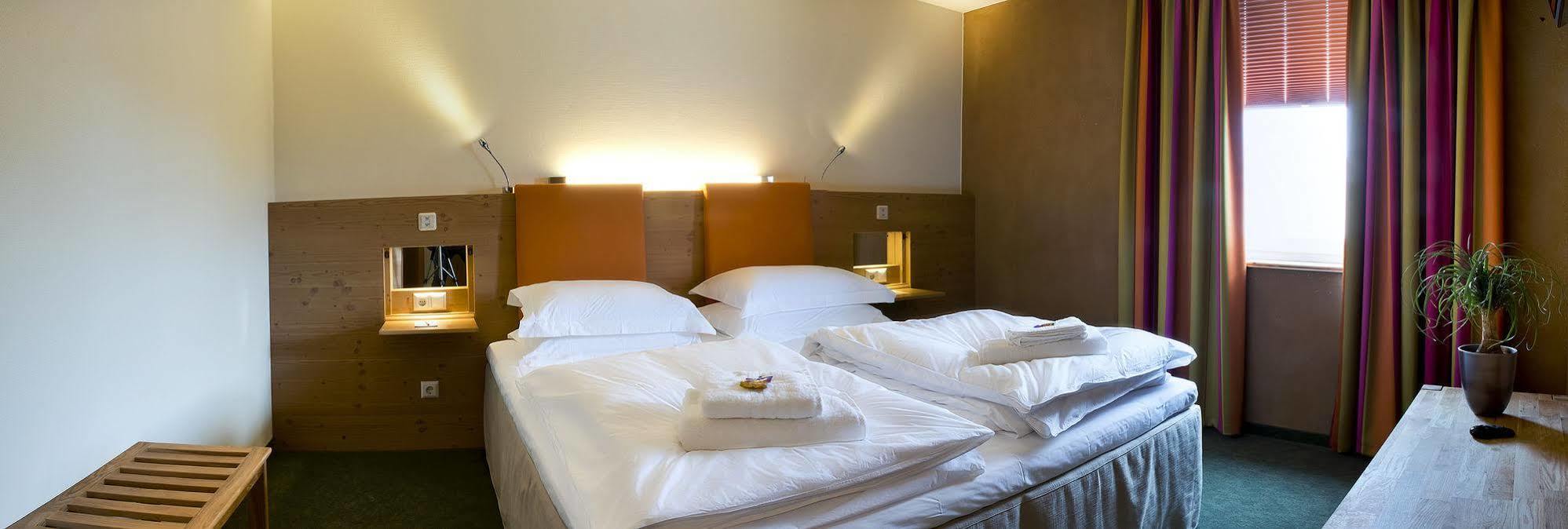 Sonn'Idyll Hotel & Saunalandschaft Rathenow Ngoại thất bức ảnh